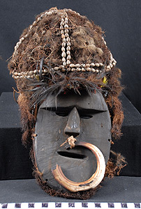 Thumbnail of Mask (2004.17.0196)