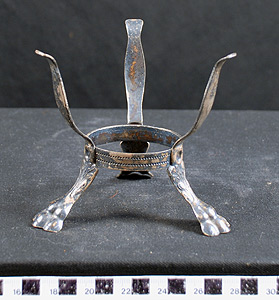 Thumbnail of Mate, Hot Beverage Cup Stand (2007.08.0015C)