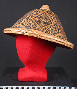 Thumbnail of Hat (2008.15.0003)