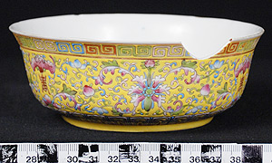 Thumbnail of Tea Bowl (1901.04.0005)