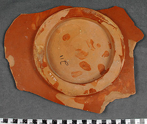 Thumbnail of Arretine Ware Plate Base Sherd (1915.03.0066)