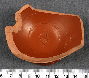 Thumbnail of Arretine Ware Base Sherd (1915.03.0068)