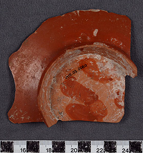 Thumbnail of Arretine Ware Plate Base Sherd (1915.03.0080)