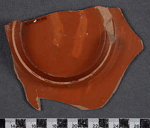 Thumbnail of Arretine Ware Plate Base Sherd (1915.03.0164)