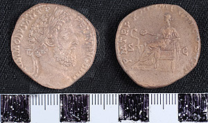Thumbnail of Coin: Dupondius of Commodus (1919.63.0483)