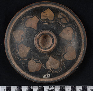 Thumbnail of Red Figure Skyphoid Pyxis, Cosmetics Container: Lid (1922.01.0071B)