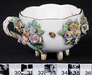 Thumbnail of Teacup (1947.02.0001A)