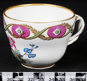 Thumbnail of Teacup (1948.05.0008B)