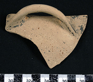 Thumbnail of Sauceboat Rim Sherd (1956.02.0038)