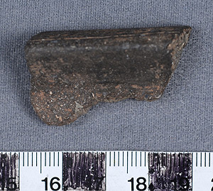 Thumbnail of Rim Sherd (1956.02.0130)