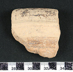 Thumbnail of Rim Sherd (1956.02.0517)
