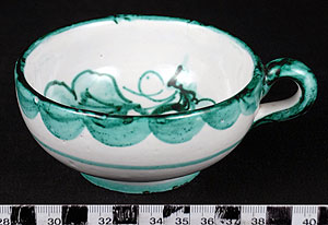 Thumbnail of Teacup (1968.05.0021A)