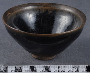 Thumbnail of Reproduction: Sung Dynasty-Style Chien Yao Tea Bowl (1969.07.0001A)