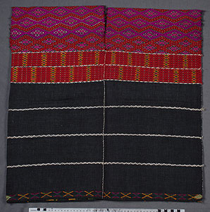 Thumbnail of Woman’s Blouse (2009.05.0056)