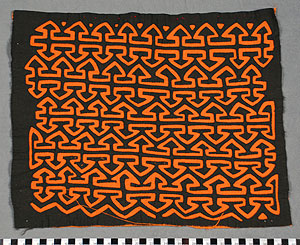 Thumbnail of Mola: Arrow Motif (2009.05.0114)