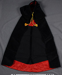 Thumbnail of Child’s Costume: Cape (2011.05.0318)