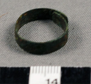 Thumbnail of Finger Ring (1900.76.0005)