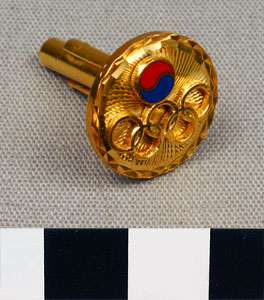 Thumbnail of Commemorative Olympic Cuff Link (1977.01.0193B)