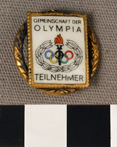 Thumbnail of Commemorative Pin: "Gemeinschaft Der Olympia Teilnehmer" (1977.01.0195)