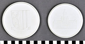 Thumbnail of Commemorative Medal (1977.01.0485A)