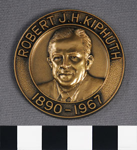 Thumbnail of Commemorative Medallion: Robert J.H. Kiphuth (1977.01.0501)