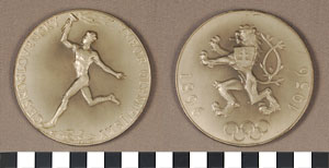 Thumbnail of Olympic Commemorative Medallion: "Ceskoslovensky Vybor Olympijsky" (1977.01.0515A)