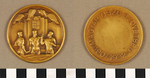Thumbnail of Commemorative Medal: Hungarian Swimming Association (1977.01.0525)