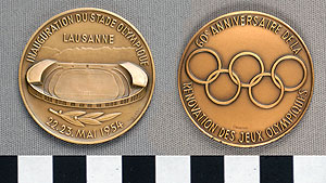 Thumbnail of Commemorative Medallion: "Inauguration du Stade Olympique, Lausanne" (1977.01.0727)