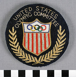Thumbnail of Badge, Pin: United States Olympic Committee (1977.01.0911)