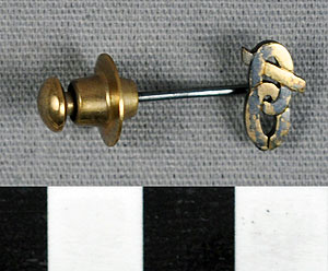 Thumbnail of Commemorative Lapel Pin or Tie Tack (1977.01.0998)