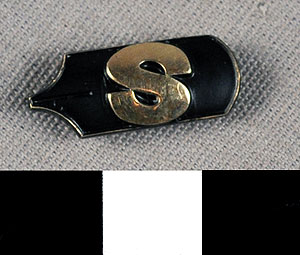 Thumbnail of Lapel Pin: U of I Scribblers (1977.01.0999)