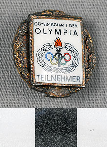 Thumbnail of Commemorative Olympic Pin: "Gemeinschaft Der Olympia Teilnehmer" (1977.01.1048)
