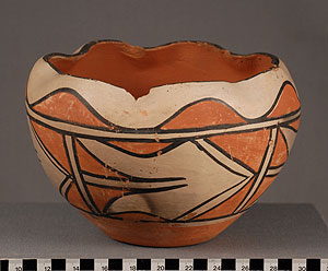 Thumbnail of Vase (2000.01.1007)