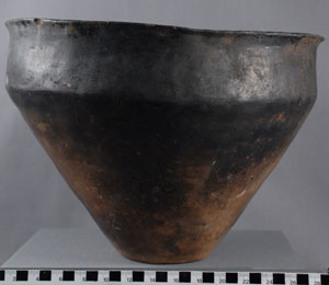 Thumbnail of Cooking Pot (2000.01.1027)