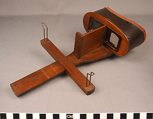 Thumbnail of Stereoscope (2009.10.0001)