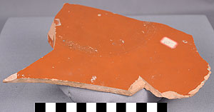 Thumbnail of Arretine Ware Plate Base Sherd (1915.03.0078)