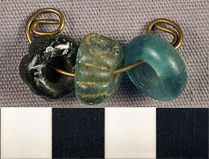 Thumbnail of Beads (1924.02.0117)