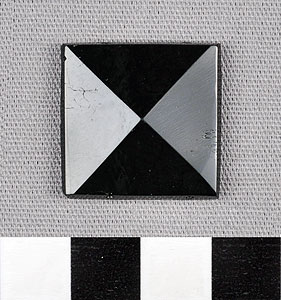 Thumbnail of Button (1972.21.0326)