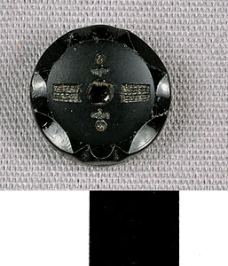 Thumbnail of Button (1972.21.0335)