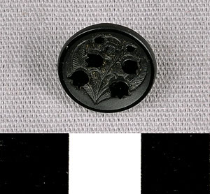 Thumbnail of Button (1972.21.0337)