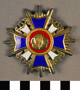 Thumbnail of Medal: Order of Service Merit, Mogryeon Medal (4th Class) (1977.01.0066C)