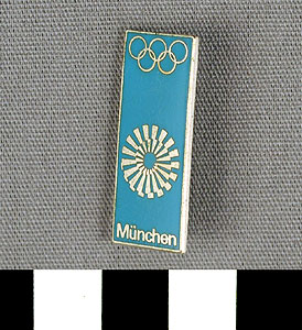 Thumbnail of Commemorative Pin for XX Summer Olympics in Munich (1977.01.1059G)