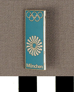 Thumbnail of Commemorative Pin for XX Summer Olympics in Munich (1977.01.1059O)