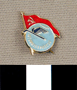 Thumbnail of Commemorative Pin: "In Tourist Moscou" (1977.01.1256)