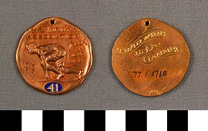 Thumbnail of Medal: 41st Infantry Association Track and Field, Hammer Throw (1977.01.1718)