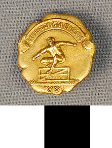 Thumbnail of Membership Pin: Deerfoot Athletic Club (1977.01.1783)
