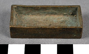 Thumbnail of Gold Dust Box: Abamphruwa, Small Box with Eight Birds Lid (2011.05.0877A)