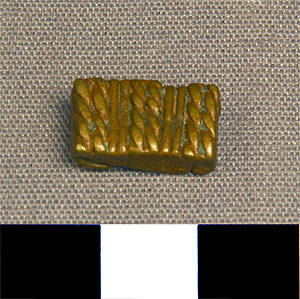 Thumbnail of Gold Weight: Square with three Cords and Stripes (2011.05.0893)