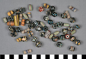 Thumbnail of Package of Loose Beads (2011.05.0915)