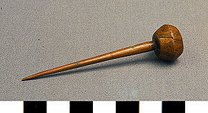 Thumbnail of Hairpin (2012.08.0068)